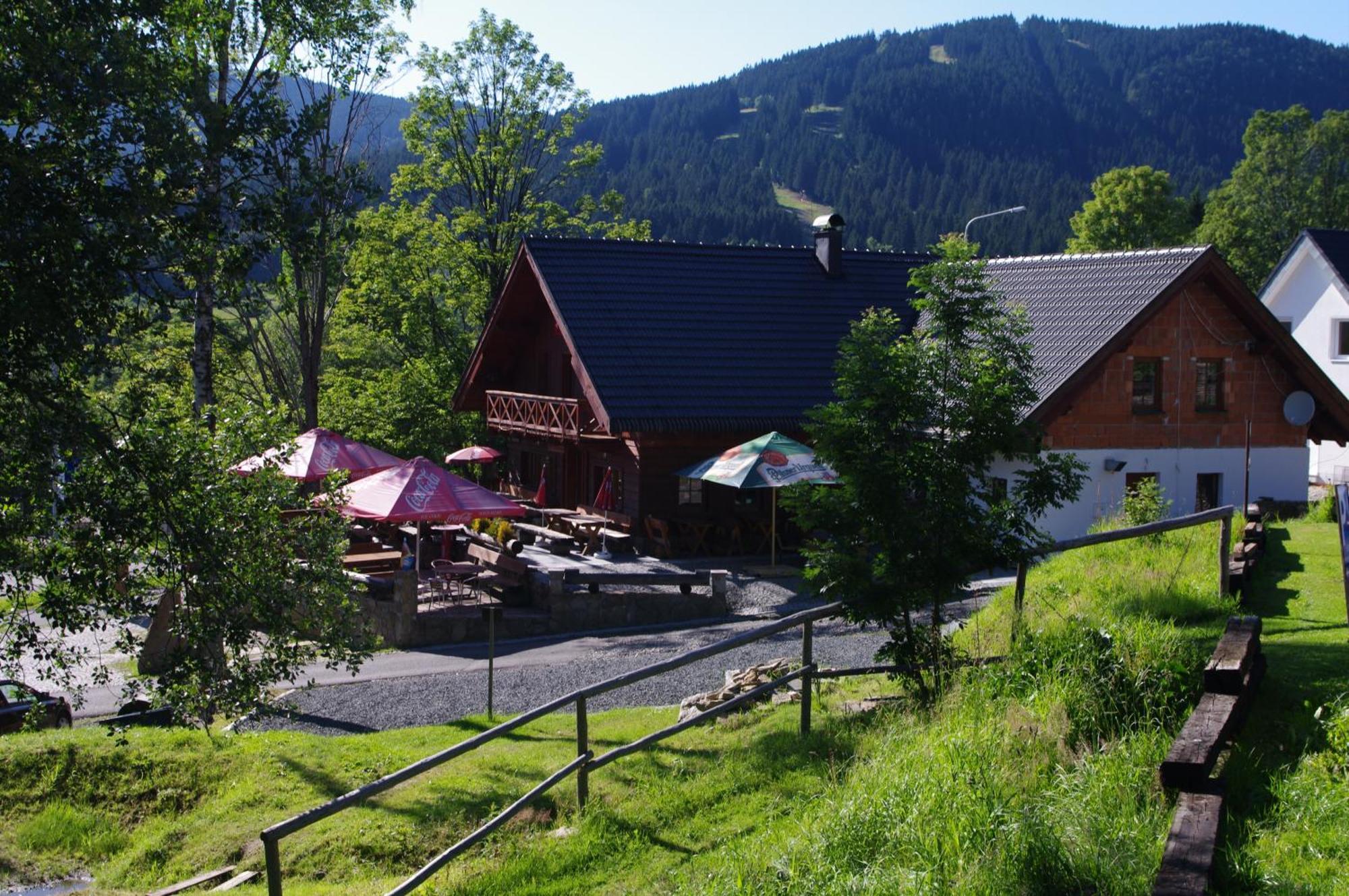 Penzion Avalanche Železná Ruda Eksteriør billede